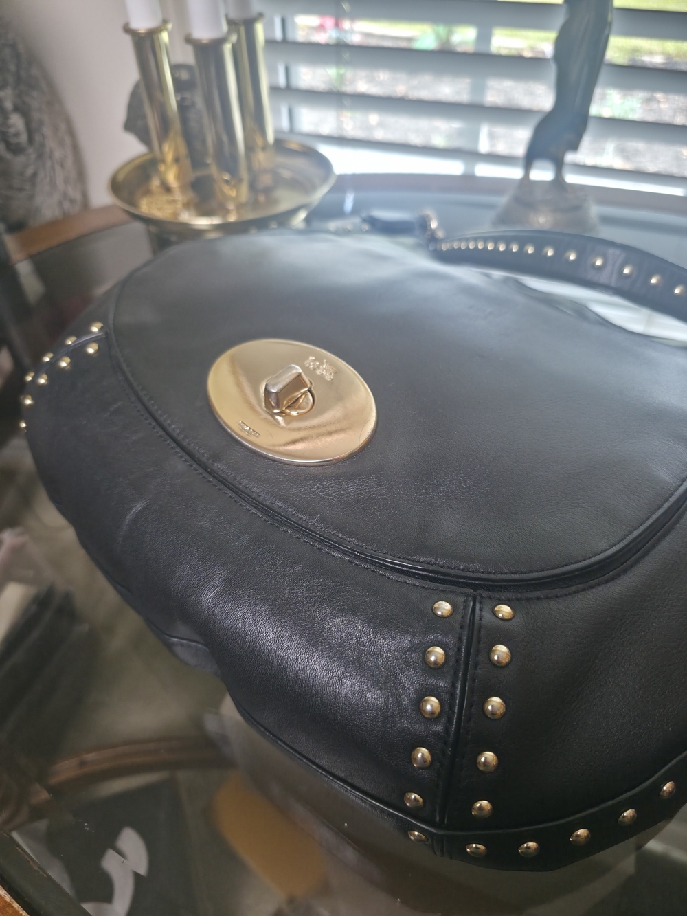 COACH Circle Hobo Gold Turnlock Stud Calf Leather Black Shoulder Bag 34998 - Picture 3 of 9
